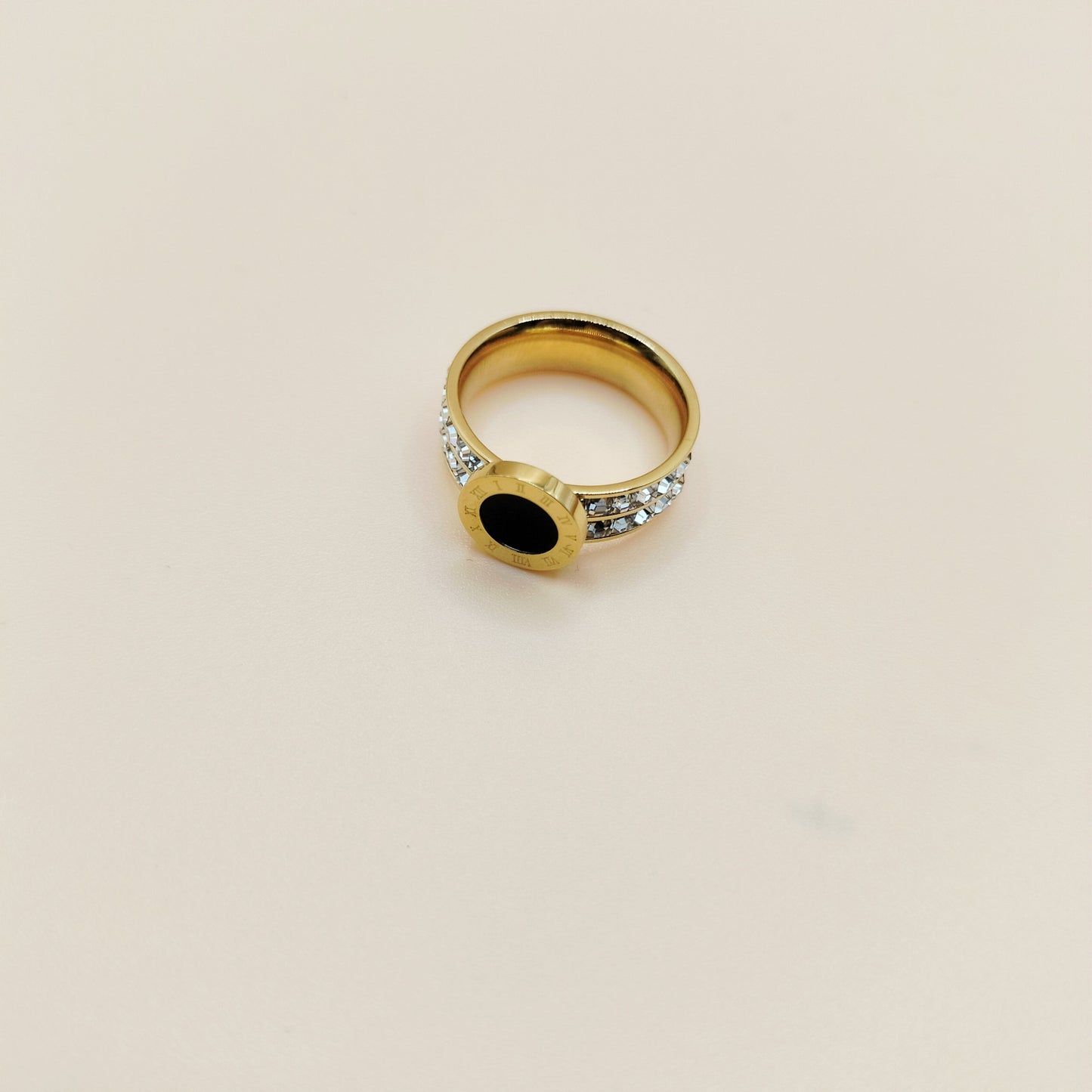 BLACK STONE RING