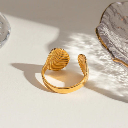 Mariana Shell Cuff Ring - Adjustable
