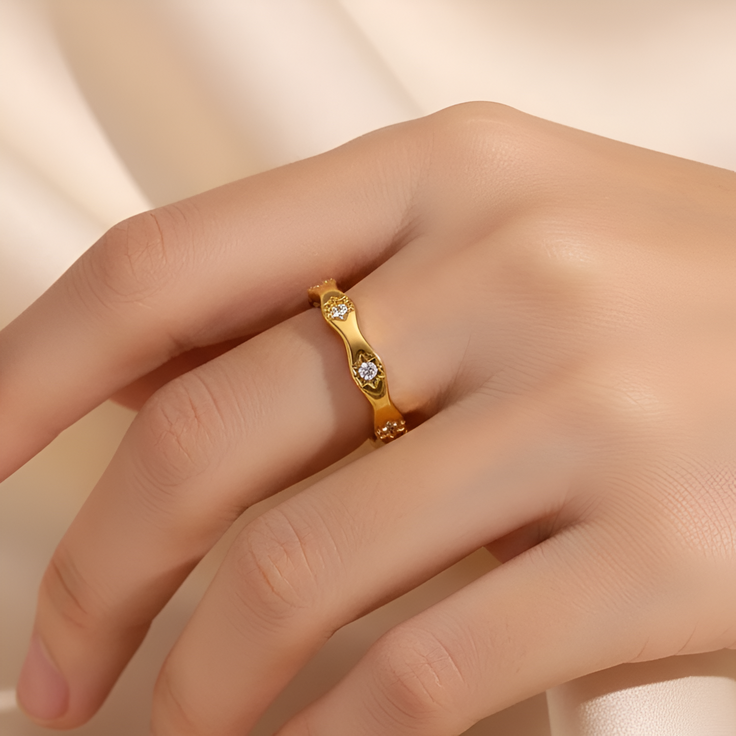 Ripple Star Ring | Stainless Steel