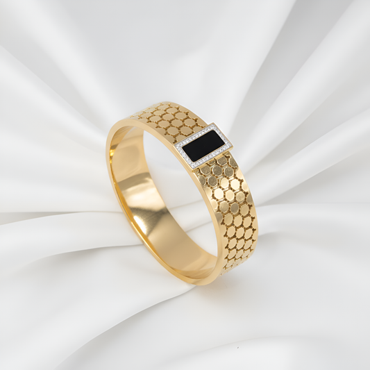 Black Gem Gold Gala Cuff