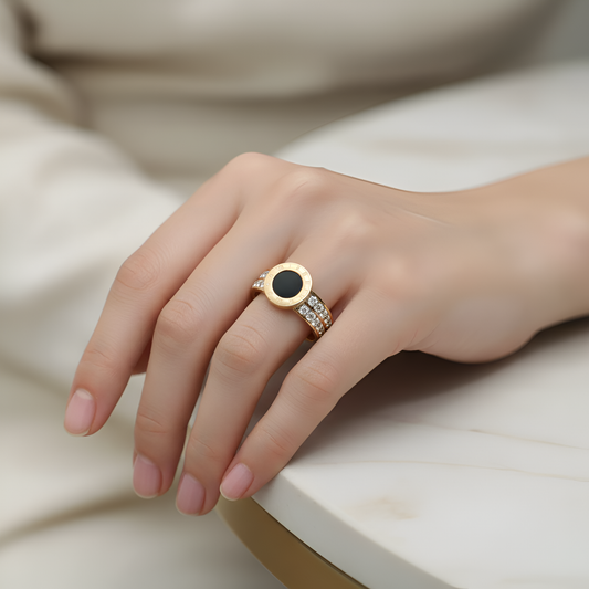 BLACK STONE RING
