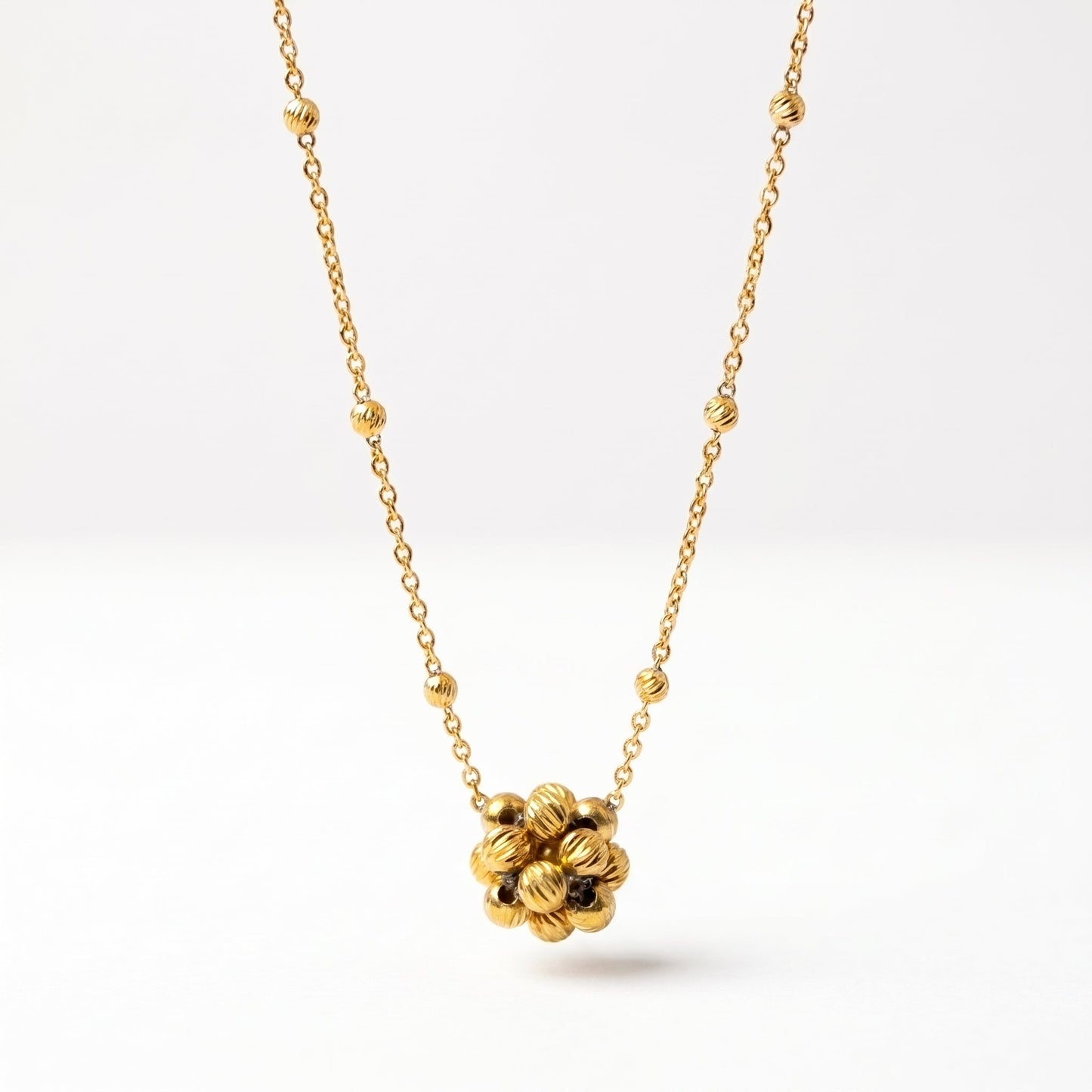 Dorika Ball Pendant