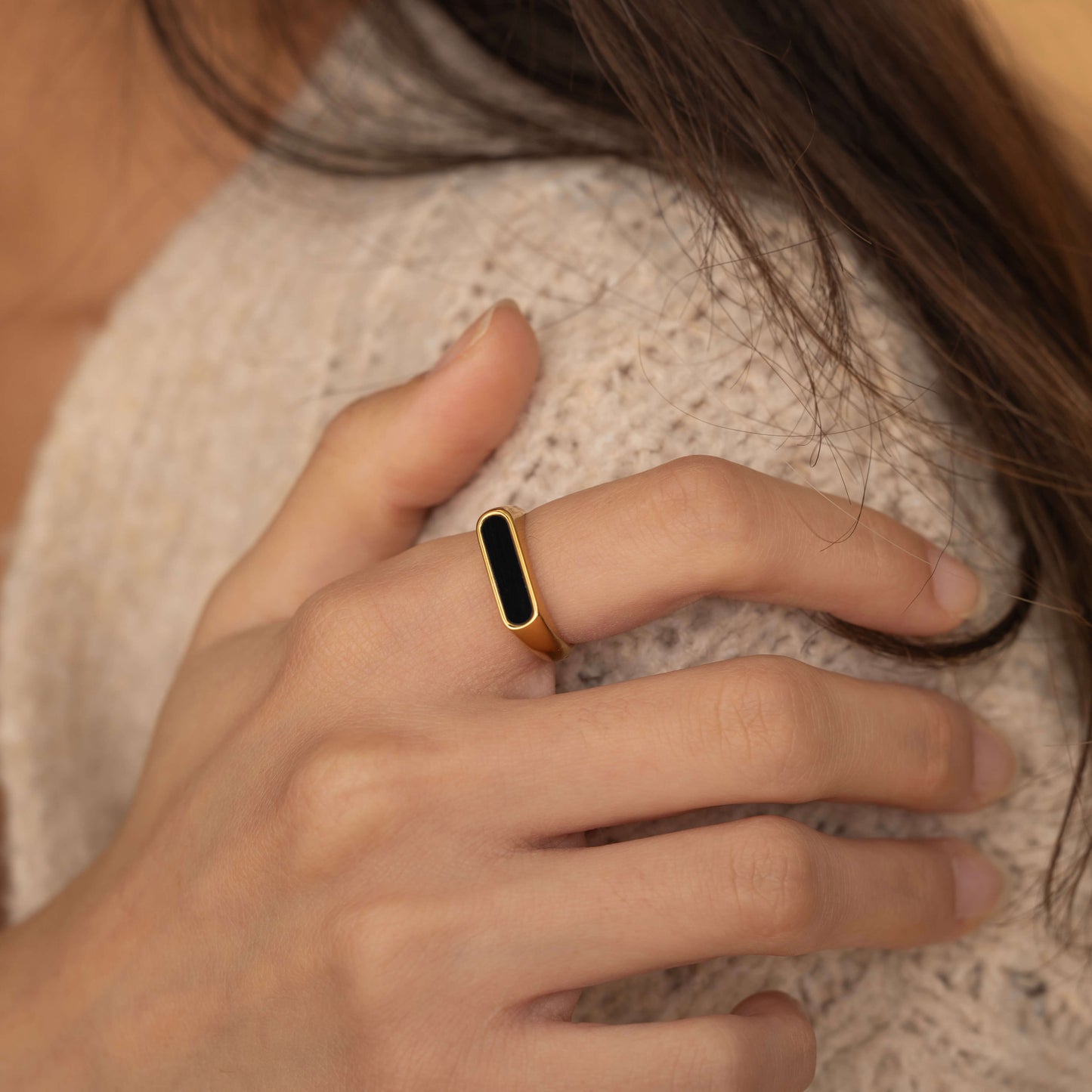 BLACK EPOXY RING